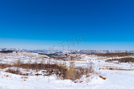 美丽草原冰天雪地摄影图