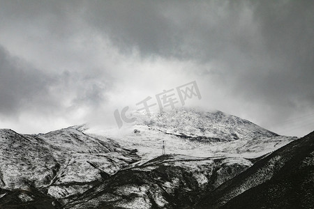 西藏风景摄影照片_西藏风景雪山云雾摄影图