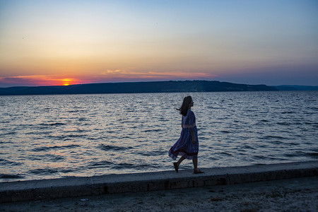 外国人客服头像摄影照片_土耳其风景海上夕阳