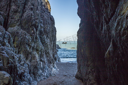 海洋峡谷摄影照片_台州海边风景摄影图