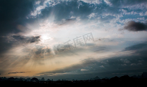 大自然摄影照片_美丽大自然天空自然风景摄影图