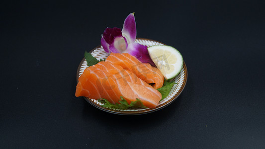 日式和风边框摄影照片_日式料理三文鱼摄影图