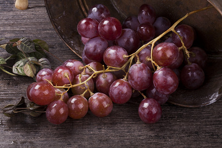  摄影图可口新鲜水果葡萄