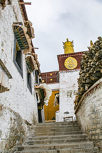 西藏特色摄影照片_西藏藏式建筑摄影图