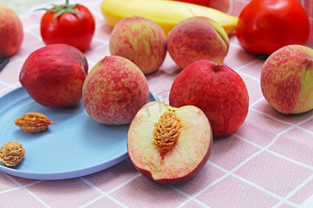 水果桃子摄影图