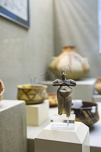 古代陶器摄影图