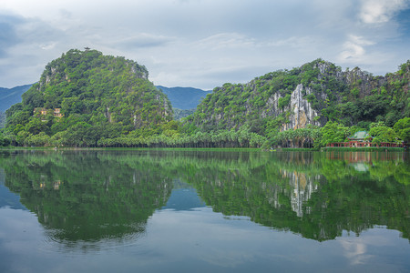 失量山水摄影照片_湖上山水风光摄影图