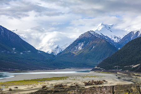 西藏风景山峰山景摄影图