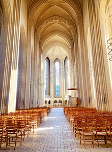 木头摄影照片_欧洲复古教堂内部摄影图