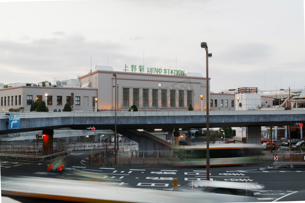 日本东京上野电车站正门摄影图高清摄影大图 千库网
