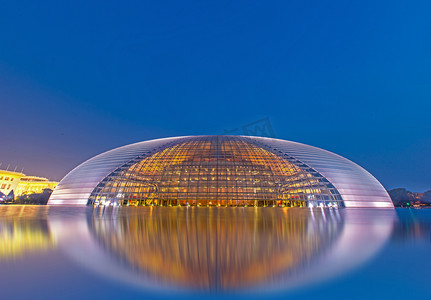 北京鸟巢动态图摄影照片_北京国家大剧建筑院夜景摄影图