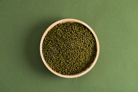 绿谷杂粮绿豆摄影图