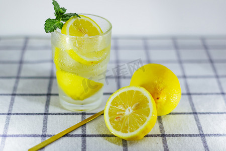 柠檬柠檬水摄影图