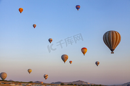热气球摄影照片_土耳其热气球摄影图