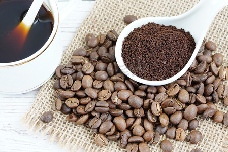 餐饮材料原生咖啡豆摄影图