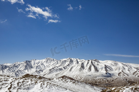 小雪摄影照片_景区雪和山摄影图