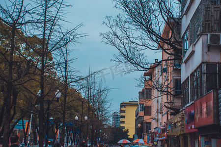 桂林文艺清新生活气息的楼房街道摄影图