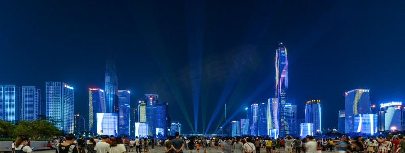 夜景灯光摄影照片_深圳市民中心夜景灯光秀摄影图