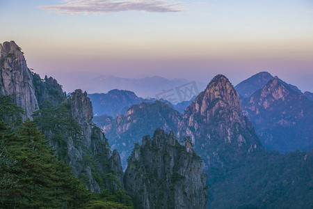 黄山傍晚风光摄影图