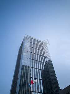 瓶贴系列摄影照片_城市建筑系列之高层写字楼摄影图