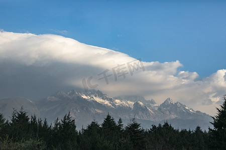 华坪县风景摄影照片_自然风景群山云雾摄影图