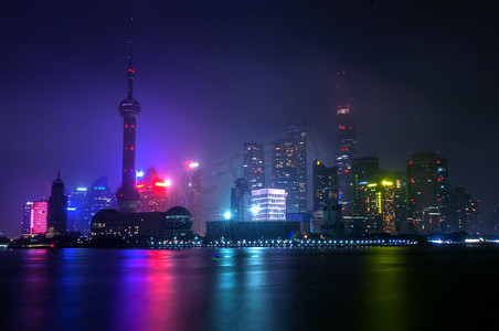 东方明珠外滩摄影照片_上海夜景东方明珠摄影图