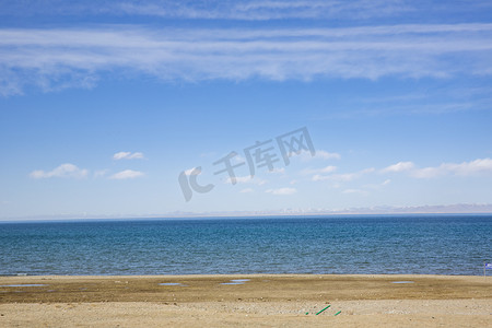 骑行青海湖摄影照片_美丽青海湖风景摄影图
