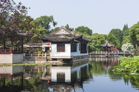 中式湖摄影照片_古漪园人文景观摄影图
