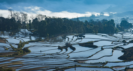 梯田风景摄影图