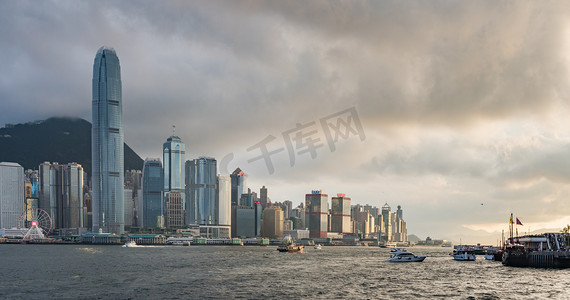 香港赛马摄影照片_香港维多利亚港日落摄影图