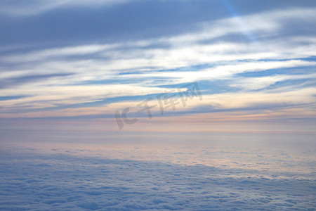 天空云海茫茫摄影图
