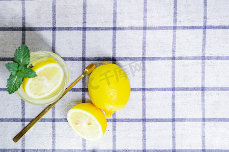 柠檬水摄影图