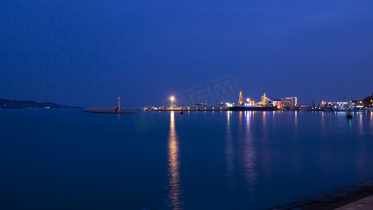 城市景色摄影照片_城市夜景系列之海岸线景色摄影图