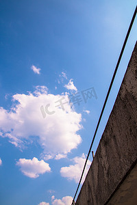 岭南屋顶摄影照片_天空阳台屋顶摄影图