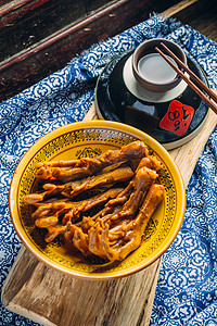 鸭爪摄影照片_鸭爪鸭掌卤味美食摄影图