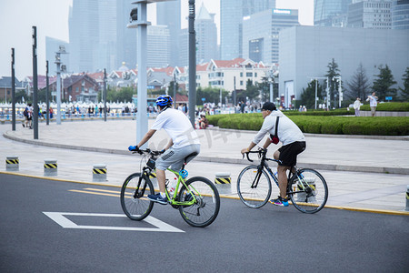 运动会宣传海报摄影照片_骑行运动骑车