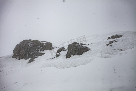 风景名胜雪峰雪景摄影图