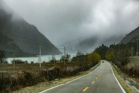 大山森林公路摄影图