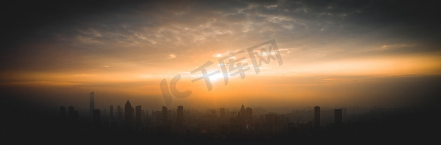 武汉加油摄影照片_城市日出风光摄影图