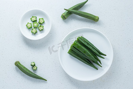 绿色蔬菜秋葵摄影照片_秋葵摄影图
