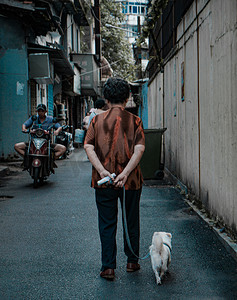 重阳节摄影照片_孤独的老人