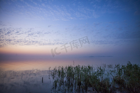 太湖日出摄影图