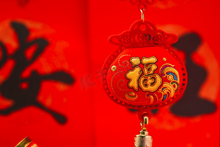 广州新年烟花摄影照片_新年红色背景摄影图