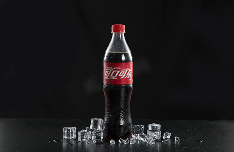可口可乐碳酸饮料摄影图