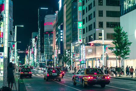 城市夜景道路摄影照片_日本东京城市街道摄影图