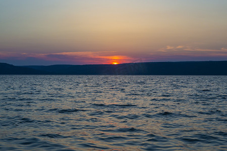 土耳其海上日出摄影图