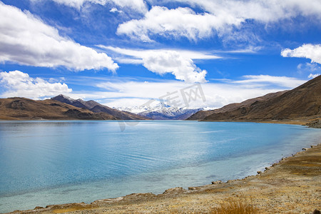 西藏纳木措湖风景区摄影图