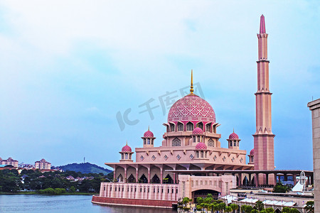 网红粉红小猪摄影照片_马来西亚粉红清真寺摄影图