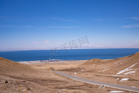 骑行青海湖摄影照片_美丽青海湖风景摄影图