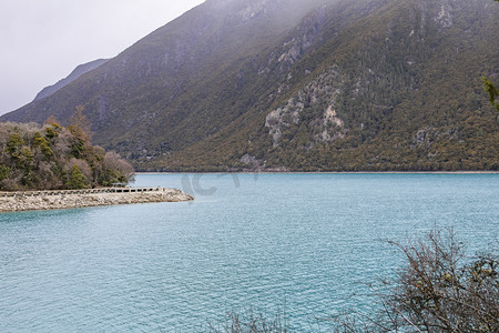 青山绿水好风景摄影图